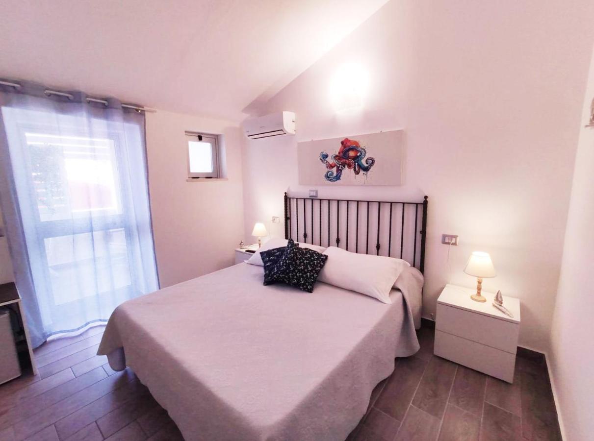 B&B Capo Rizzuto Fronte Mare Exteriör bild