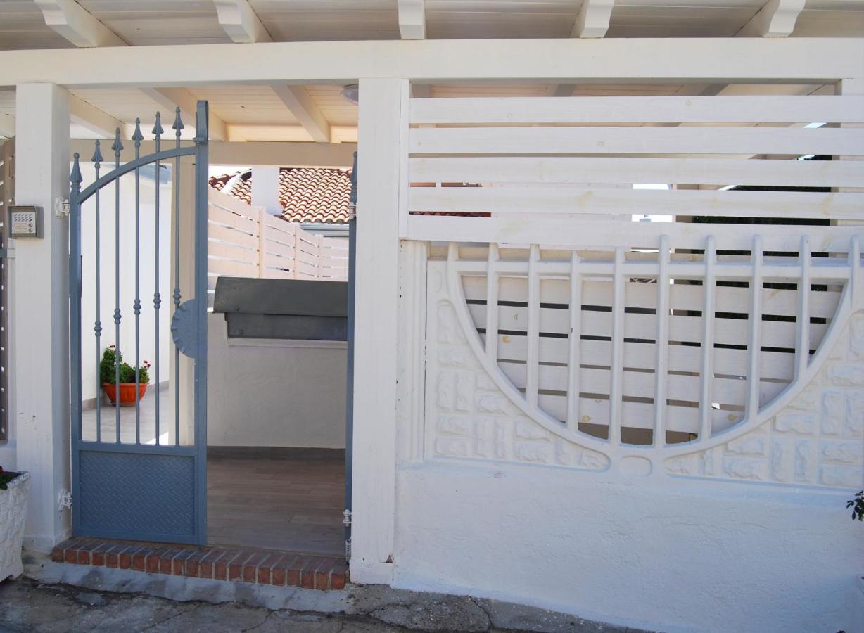 B&B Capo Rizzuto Fronte Mare Exteriör bild